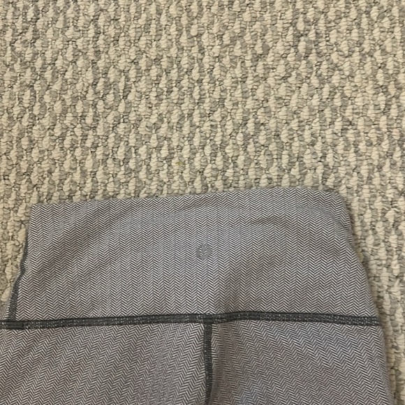 lululemon white herringbone leggings - Picture 3 of 3